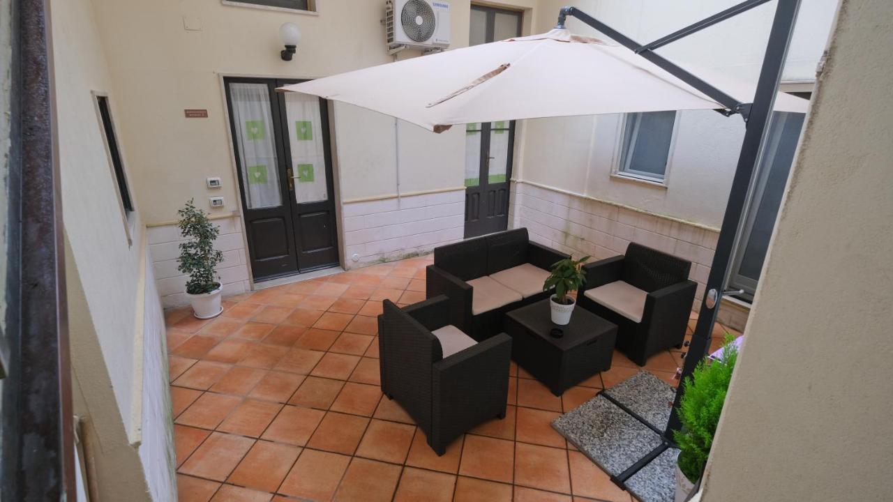 Апартаменты Monolocale Porta Napoli Бриндизи Экстерьер фото